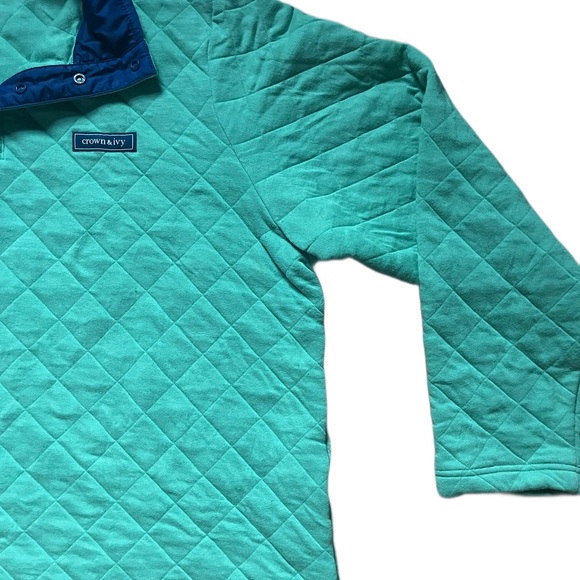 Crown & Ivy Quilted Pullover - Picture 3 of 7